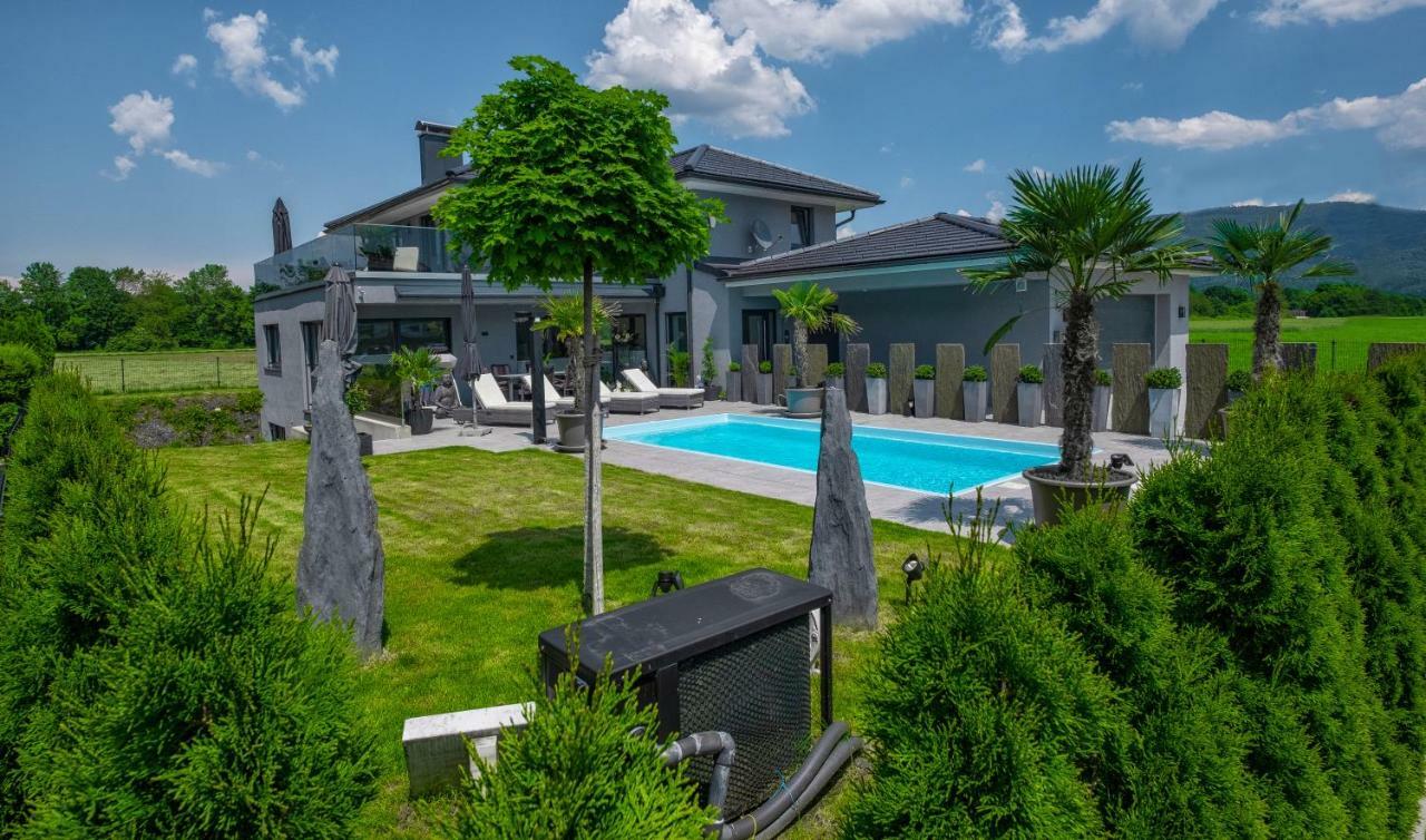 Luxuriöse Penthaus Wohnung Anif Exterior foto